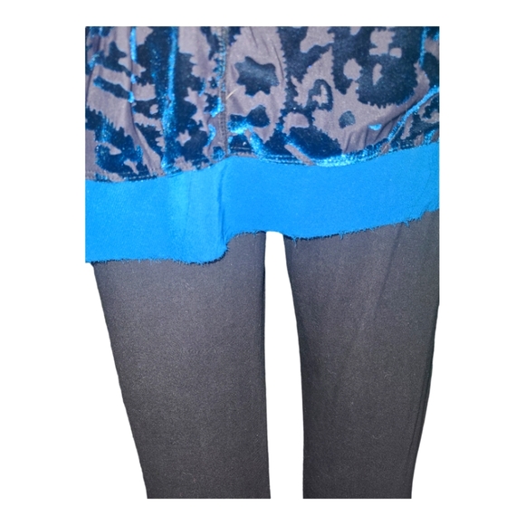 Simply Vera sheer shirt size L. - Picture 5 of 7